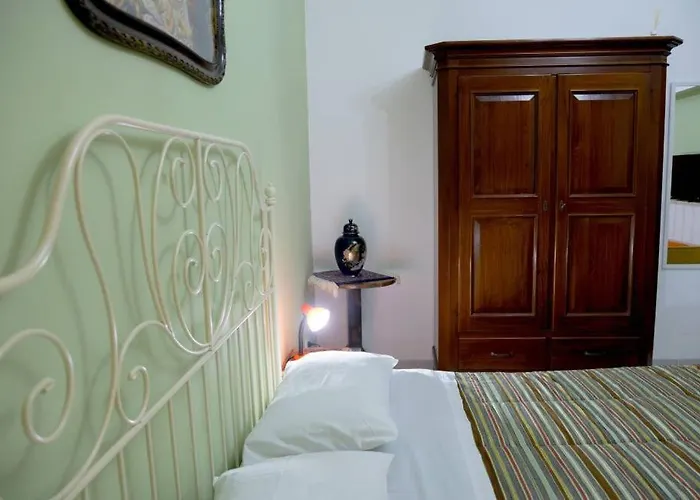 Home's Semesterbostad